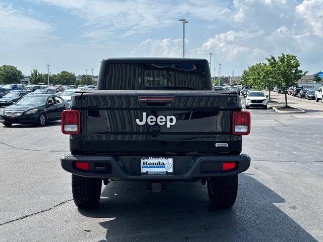 2022 Jeep Gladiator Overland