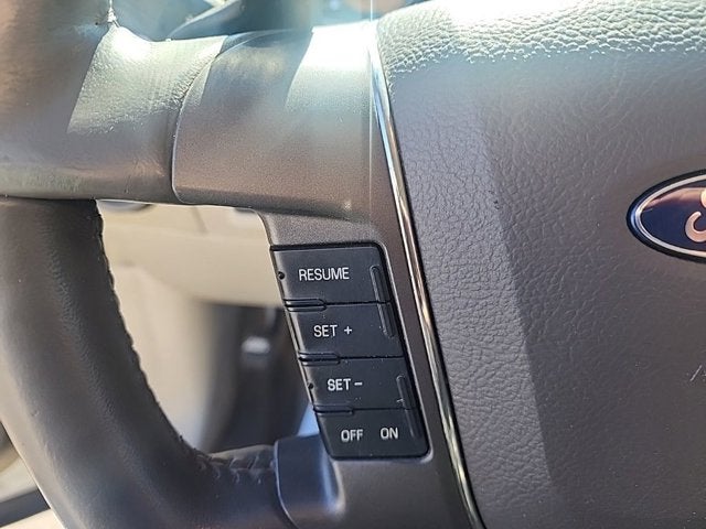 2011 Ford Taurus SEL