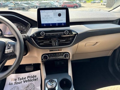 2022 Ford Escape Hybrid SE