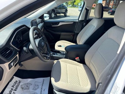 2022 Ford Escape Hybrid SE