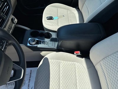2022 Ford Escape Hybrid SE