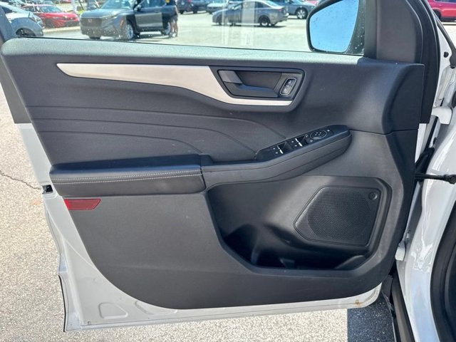 2022 Ford Escape Hybrid SE