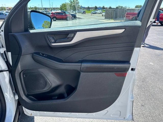 2022 Ford Escape Hybrid SE