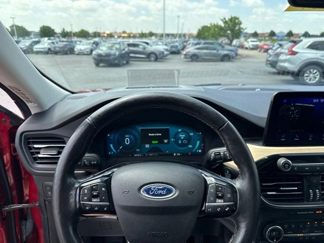 2021 Ford Escape Hybrid Titanium