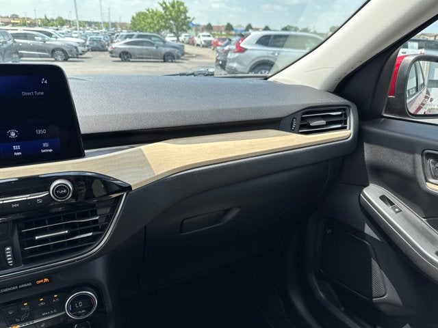 2021 Ford Escape Hybrid Titanium