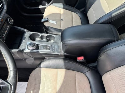 2021 Ford Escape Hybrid Titanium