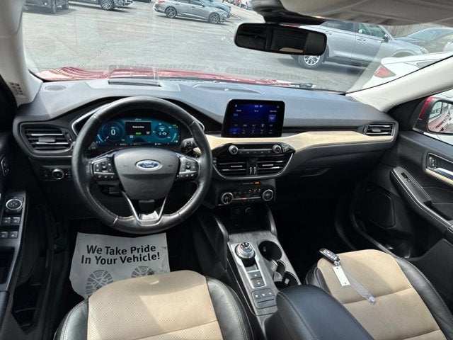 2021 Ford Escape Hybrid Titanium