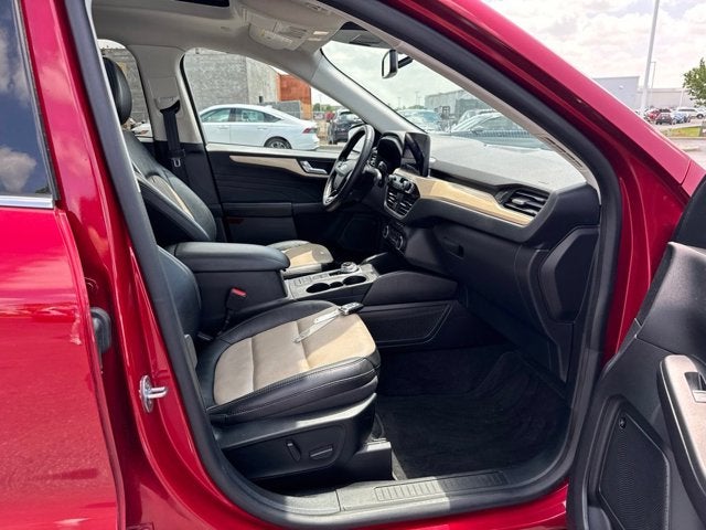 2021 Ford Escape Hybrid Titanium