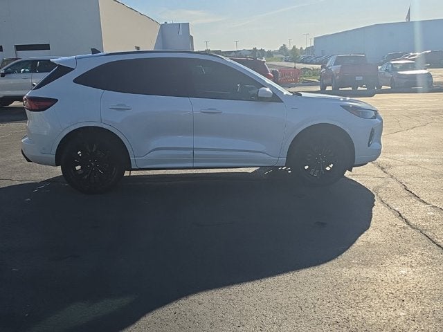 2023 Ford Escape ST-Line Elite