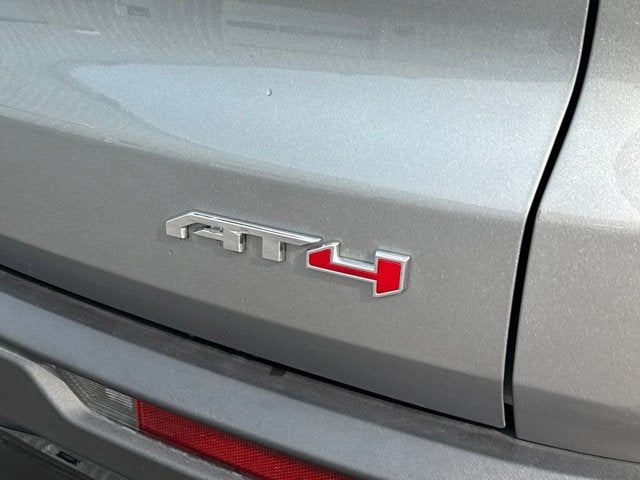 2025 GMC Acadia AT4