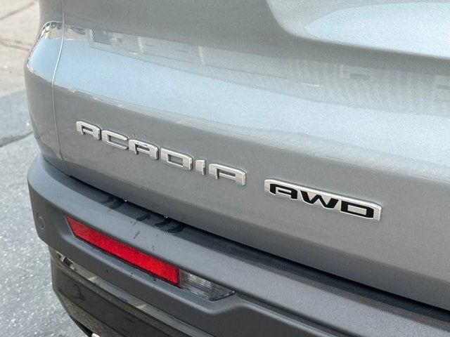 2025 GMC Acadia AT4