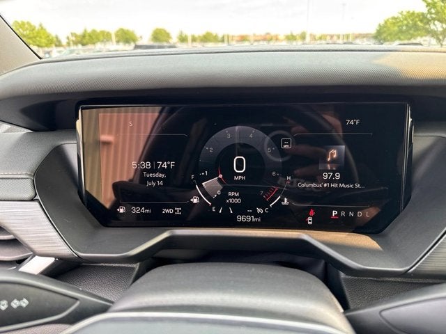 2025 GMC Acadia AT4