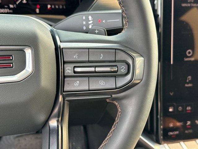 2025 GMC Acadia AT4