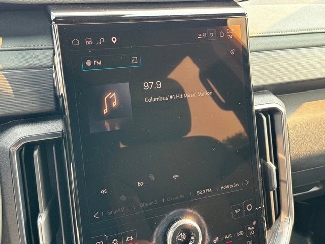 2025 GMC Acadia AT4