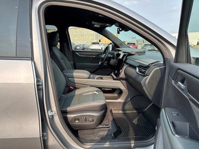 2025 GMC Acadia AT4