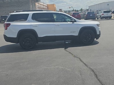 2022 GMC Acadia SLT