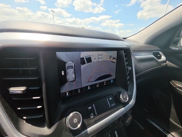 2022 GMC Acadia SLT