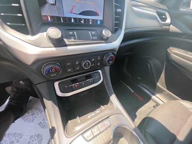 2022 GMC Acadia SLT