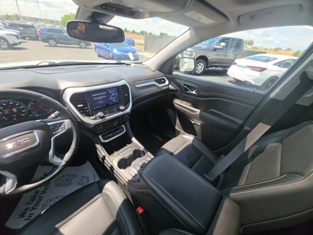 2022 GMC Acadia SLT