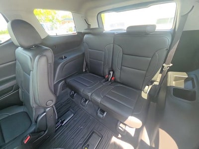 2022 GMC Acadia SLT