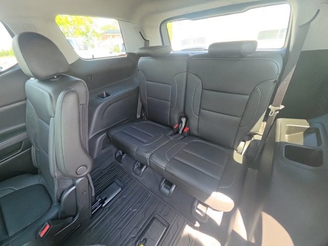 2022 GMC Acadia SLT