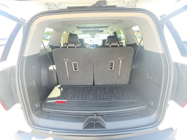 2022 GMC Acadia SLT