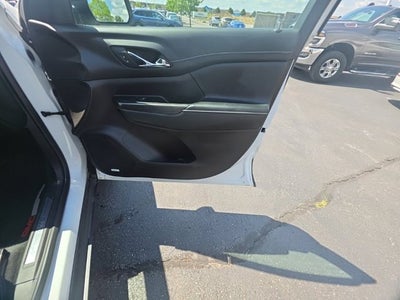 2022 GMC Acadia SLT