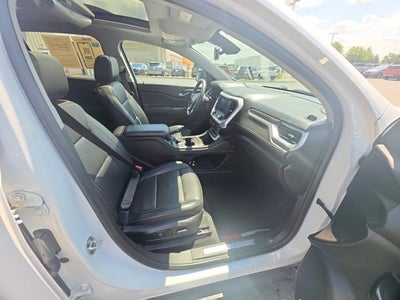 2022 GMC Acadia SLT