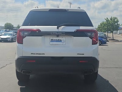 2022 GMC Acadia SLT