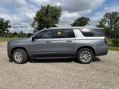 2022 Chevrolet Suburban LT