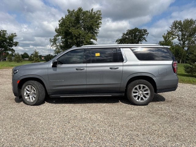 2022 Chevrolet Suburban LT