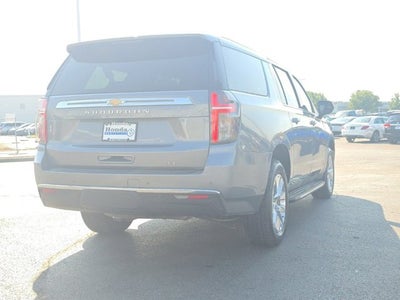 2022 Chevrolet Suburban LT