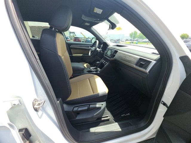2022 Volkswagen Atlas Cross Sport 2.0T SE