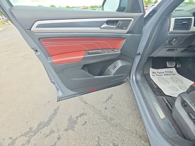 2023 Volkswagen Atlas Cross Sport 3.6L V6 SEL Premium R-Line