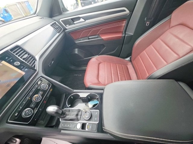 2023 Volkswagen Atlas Cross Sport 3.6L V6 SEL Premium R-Line