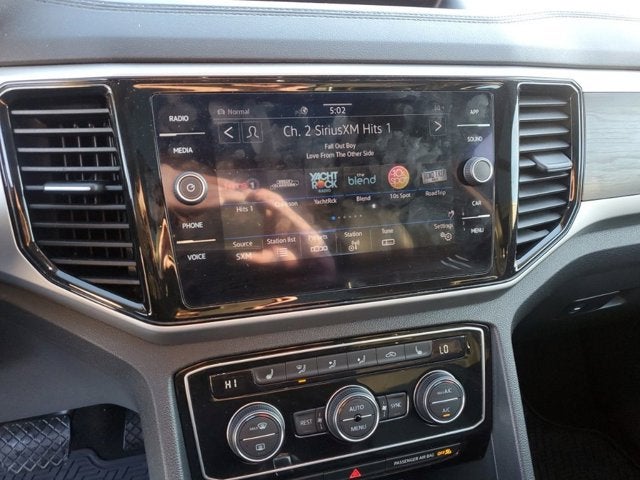 2022 Volkswagen Atlas 3.6L V6 SE w/Technology