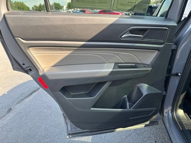 2022 Volkswagen Atlas Cross Sport 2.0T SEL R-Line