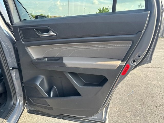 2022 Volkswagen Atlas Cross Sport 2.0T SEL R-Line