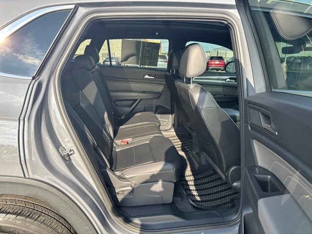 2022 Volkswagen Atlas Cross Sport 2.0T SEL R-Line