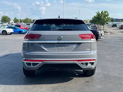 2022 Volkswagen Atlas Cross Sport 2.0T SEL R-Line