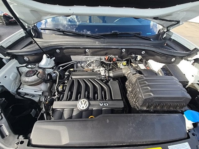 2022 Volkswagen Atlas Cross Sport 3.6L V6 SEL R-Line