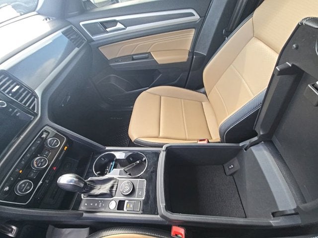 2022 Volkswagen Atlas Cross Sport 3.6L V6 SEL R-Line