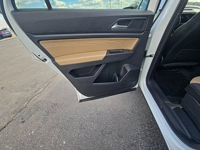 2022 Volkswagen Atlas Cross Sport 3.6L V6 SEL R-Line