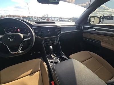2022 Volkswagen Atlas Cross Sport 3.6L V6 SEL R-Line
