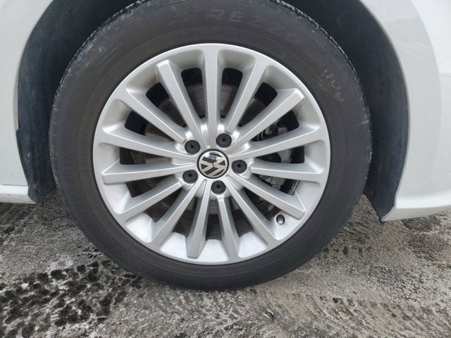 2017 Volkswagen Passat 1.8T SE