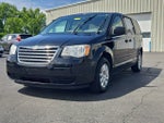 2010 Chrysler Town & Country LX