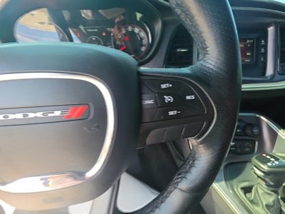2017 Dodge Challenger SXT
