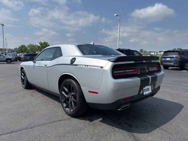 2021 Dodge Challenger SXT