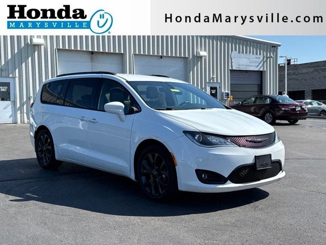 2018 Chrysler Pacifica Touring L