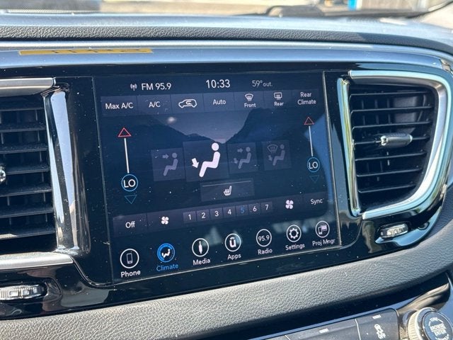 2018 Chrysler Pacifica Touring L